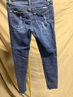 KanCan Distressed Dark Wash Skinny Jeans KC6050R